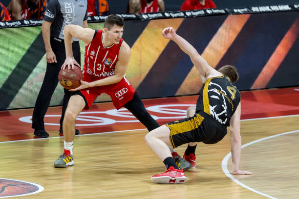 能导致高达 能导致高达