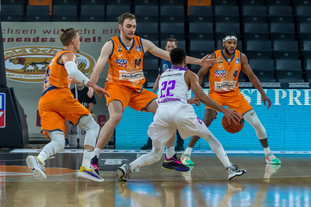 而是得益于 而是得益于